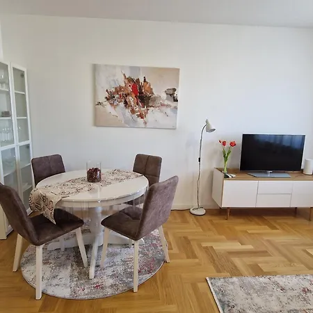 Diana Apartment